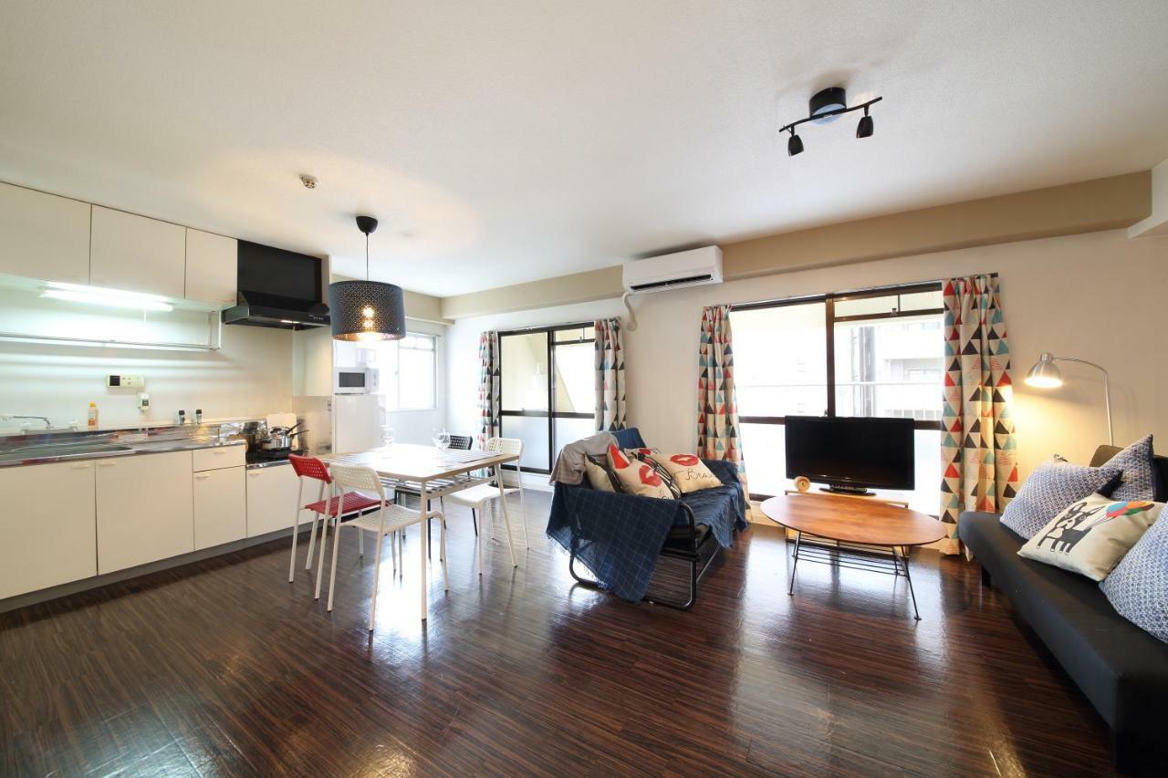 Appartement avec 1 chambre Ōsaka Extérieur photo